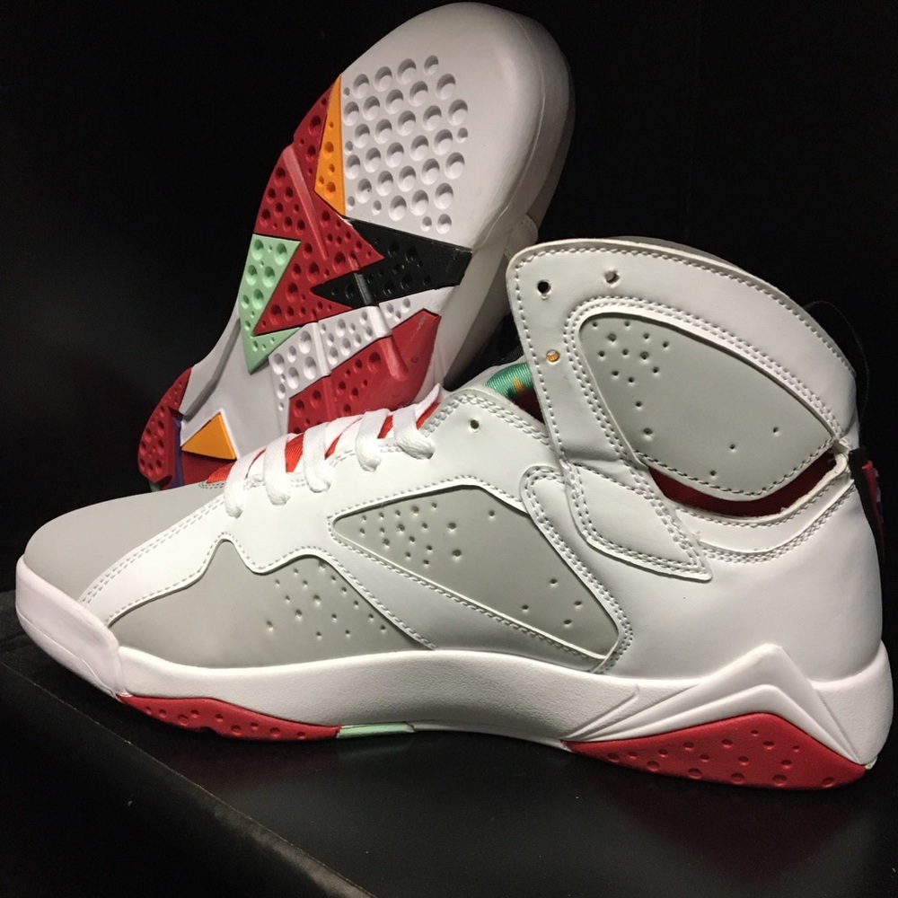 Air Jordan 7 “Hare”